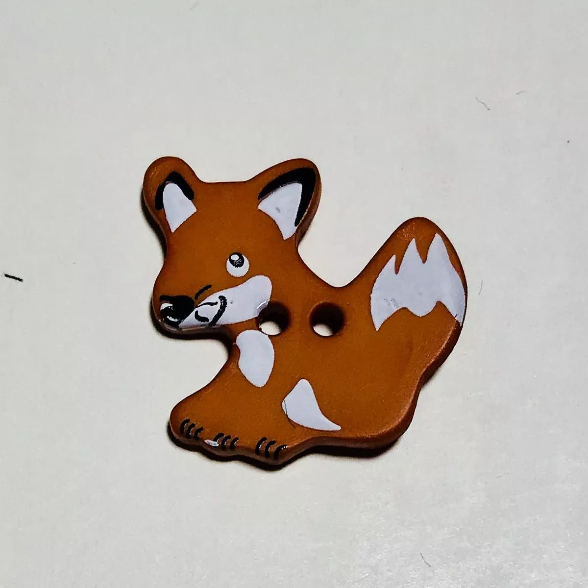 Brown Fox Plastic Button – 25mm / 1″ – Dill Buttons Brand