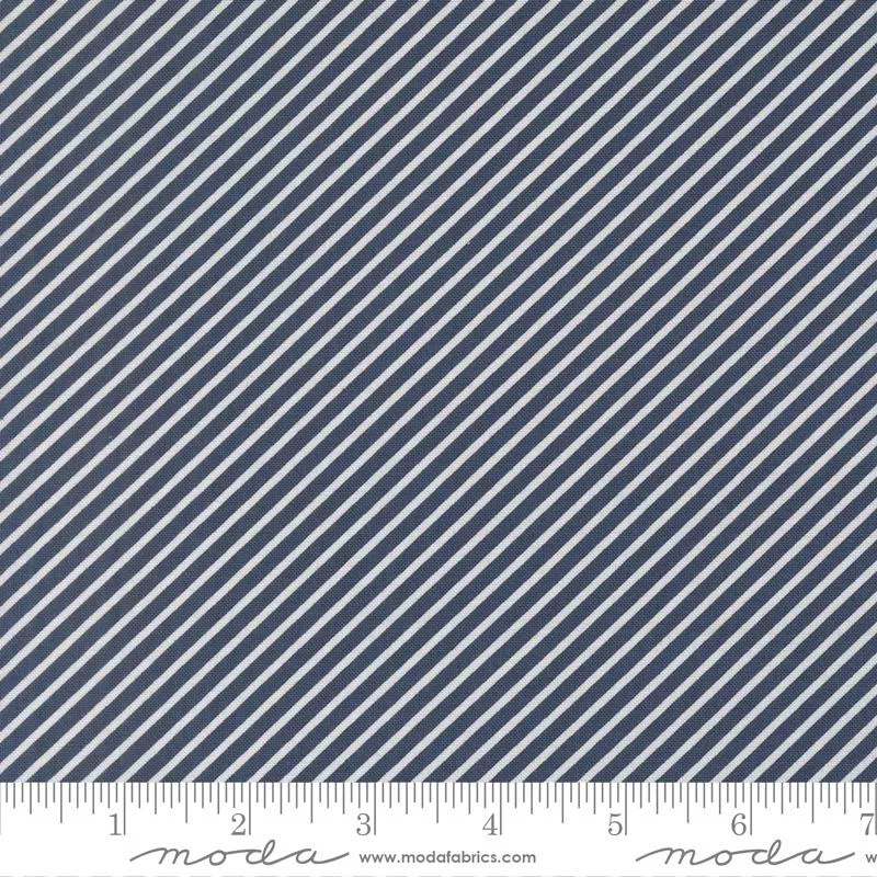 delightfully-yours-navy-37708-19-moda-1 Delightfully Yours Navy 37708 19 Moda #1