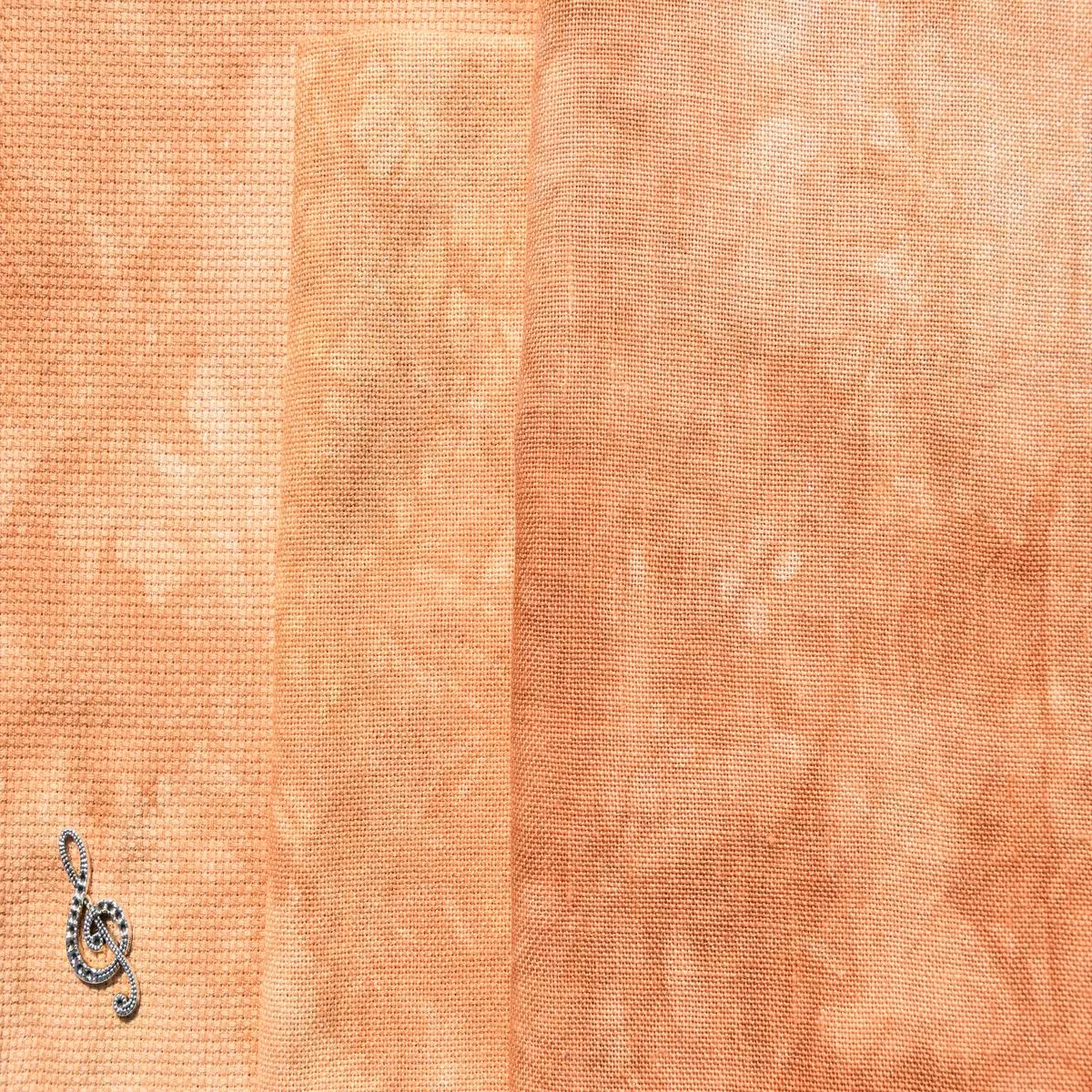 Doris – Fat Quarter | Linen | 36 ct