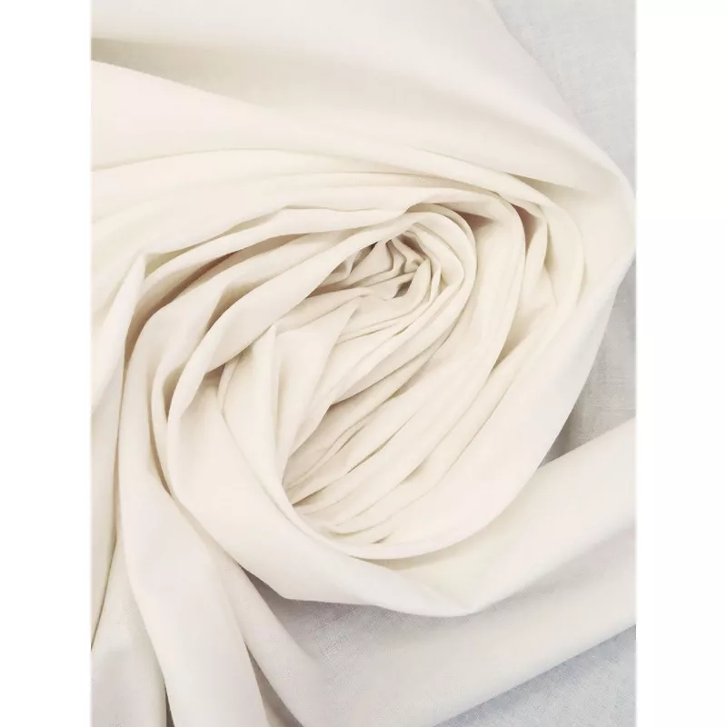 Eggshell 100% Cotton Broadcloth – Robert Kaufman – 44W