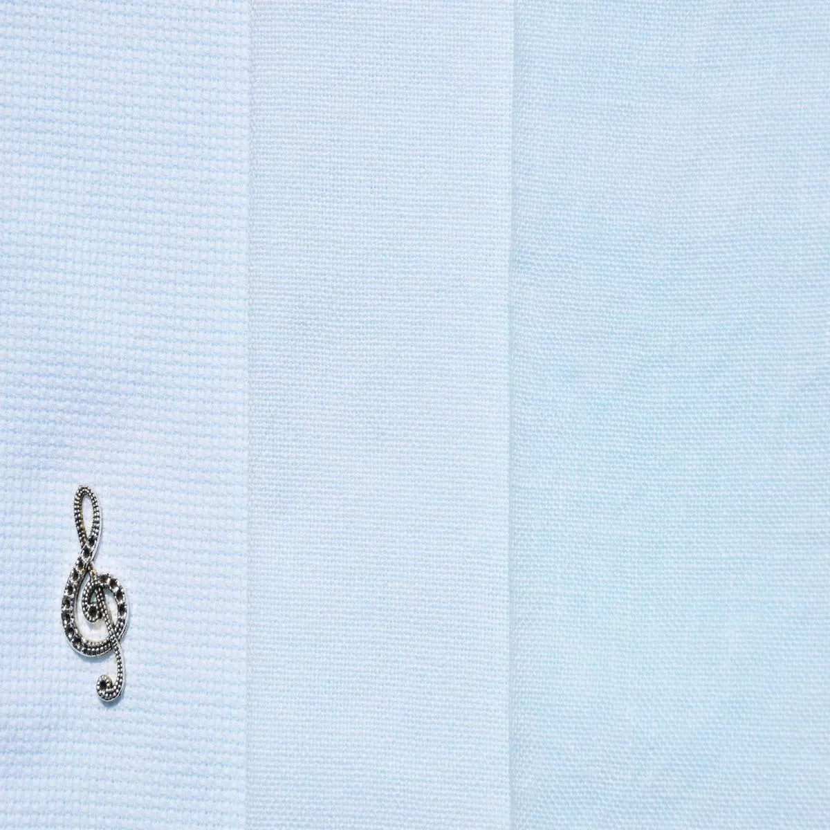 Enchanted Spring Breeze – Full Yard | Linen | 28 ct