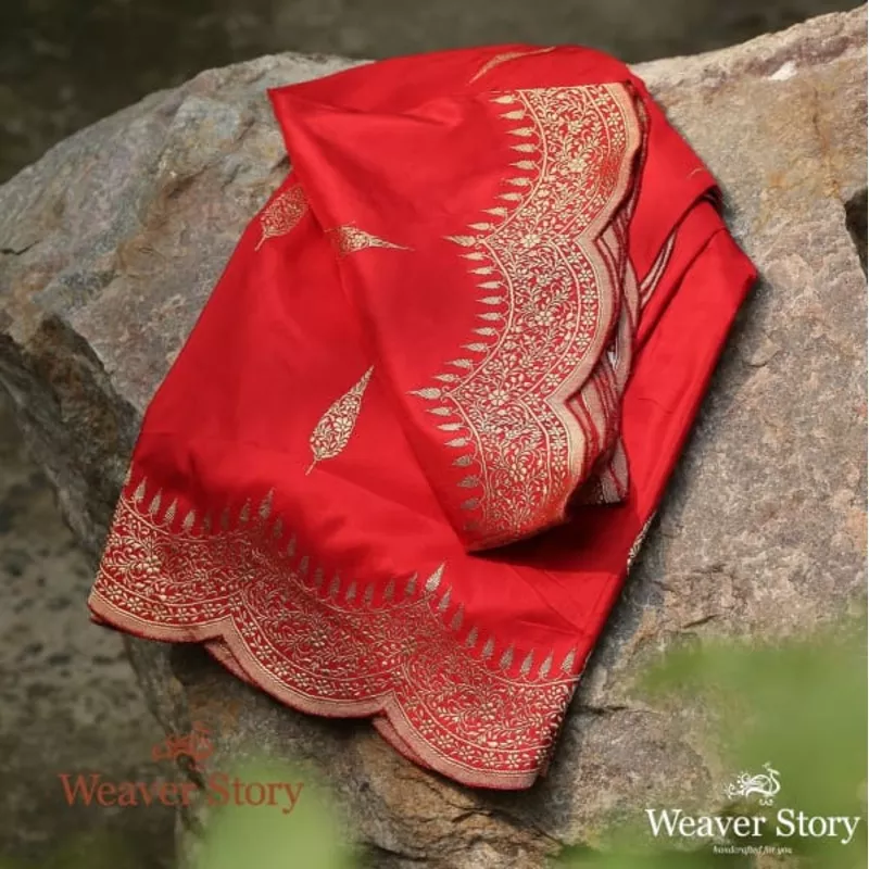 handloom-red-scallop-border-dupatta Handloom Red Scallop Border Dupatta