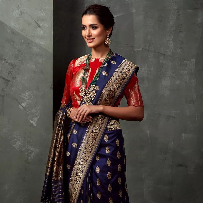 handwoven-blue-kadhwa-booti-saree Handwoven Blue Kadhwa Booti Saree