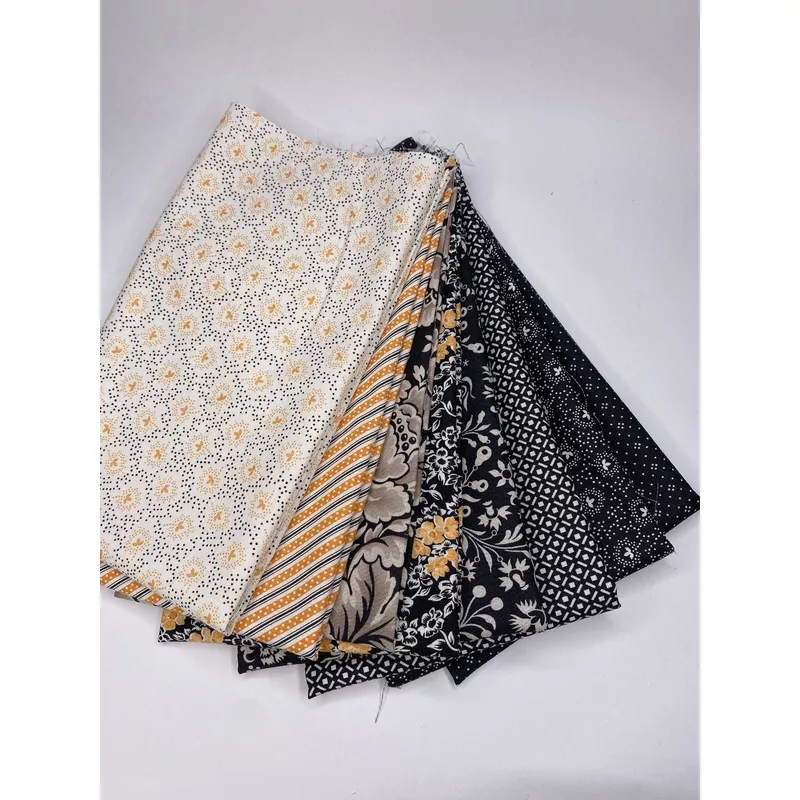 Harvest Moon Midnight Bundle 8 Fat Quarters