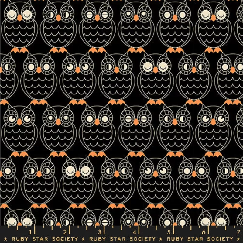 hoos-there-in-black-good-spirits Hoos There in Black | Good Spirits