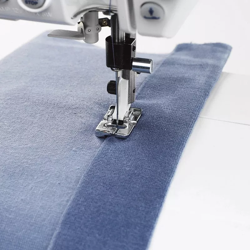 HUSQVARNA VIKING Left Edge Topstitch Foot
