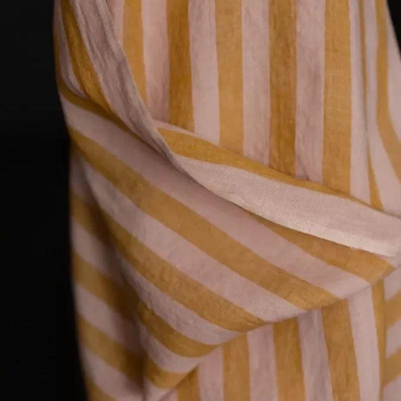 Laundered Linen / Apricot Spice
