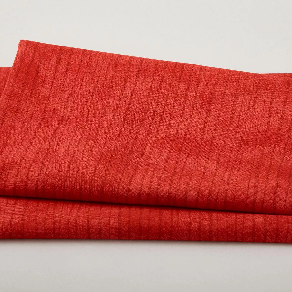 Medley-Basic – Texture Stripe Red 3 Yard Cut