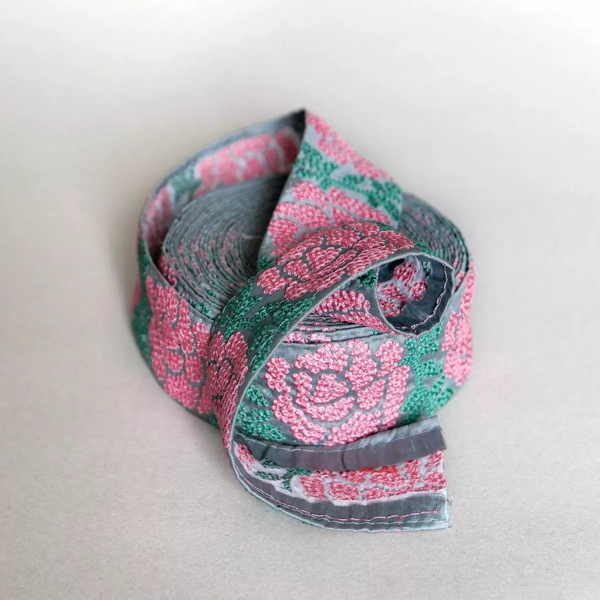 Needlepoint Floral Trim Grey