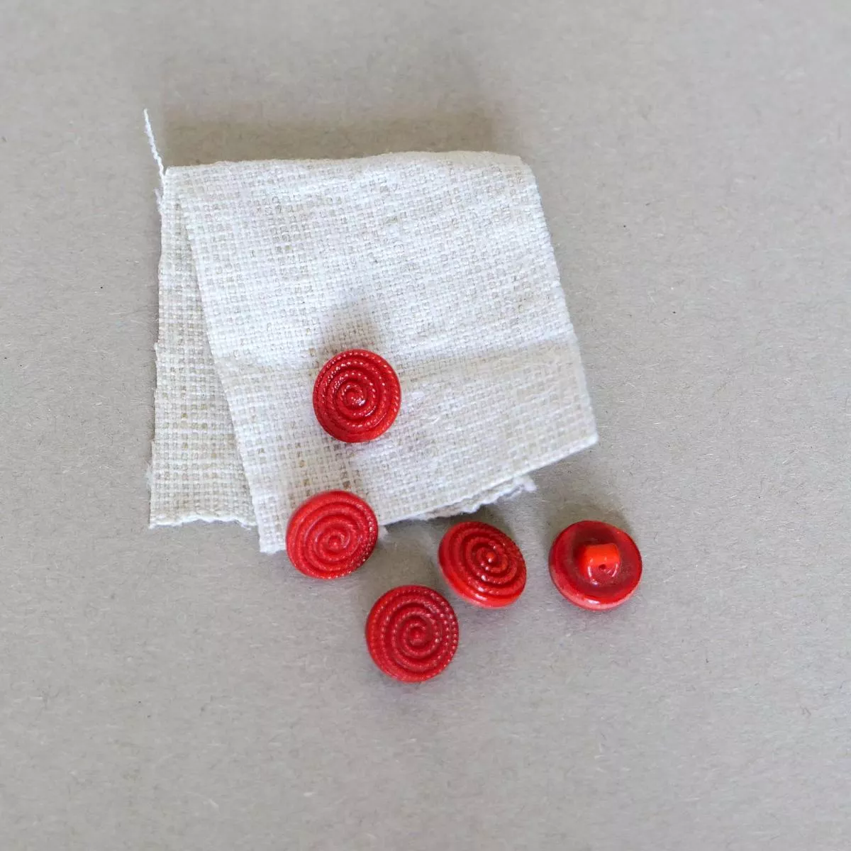 red-glass-buttons Red Glass Buttons