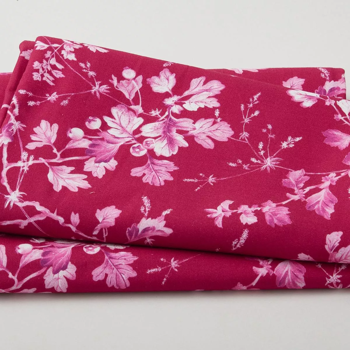 renaissance-serenade-berry-3-yard-cut Renaissance – Serenade Berry 3 Yard Cut