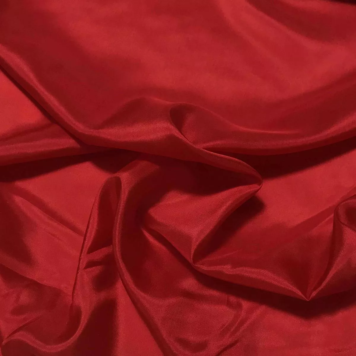 Scarlet Red – 8mm Silk Habotai