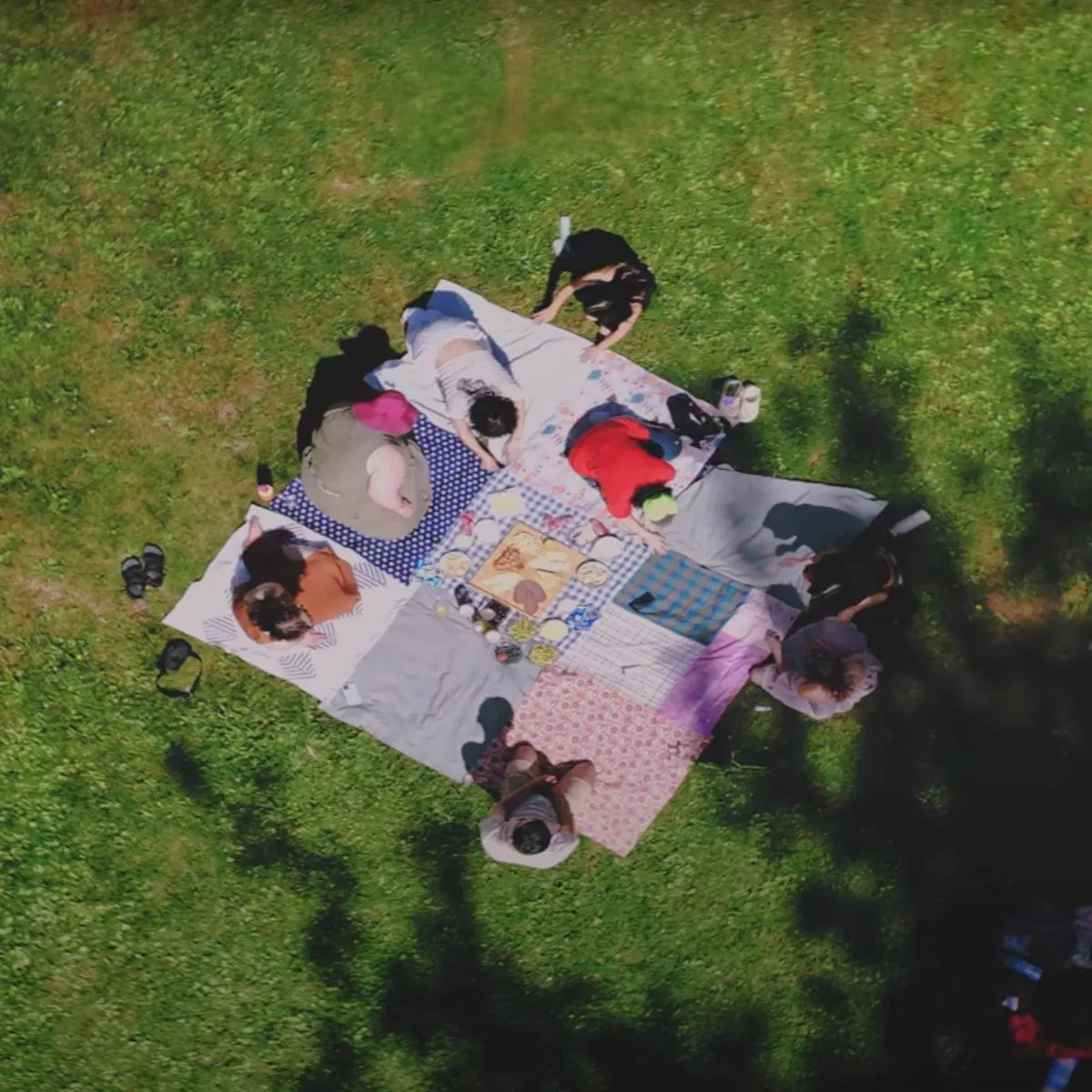 share-square-picnic-blanket-fortiv-pdf-download Share A Square Picnic Blanket – Fortiv – PDF Download