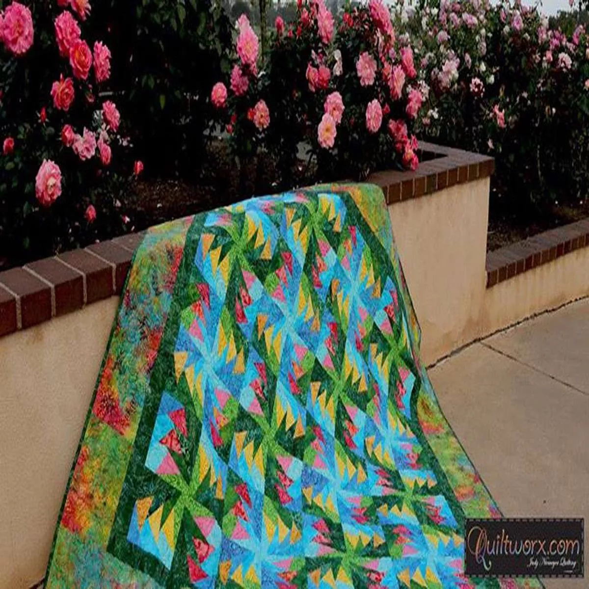 swirling-geese-foundation-paper-packs-pattern Swirling Geese Foundation Paper Packs Pattern