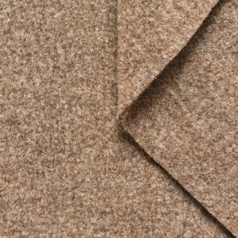 T21B00283 | Splittable Foamy Lama Petrified Oak