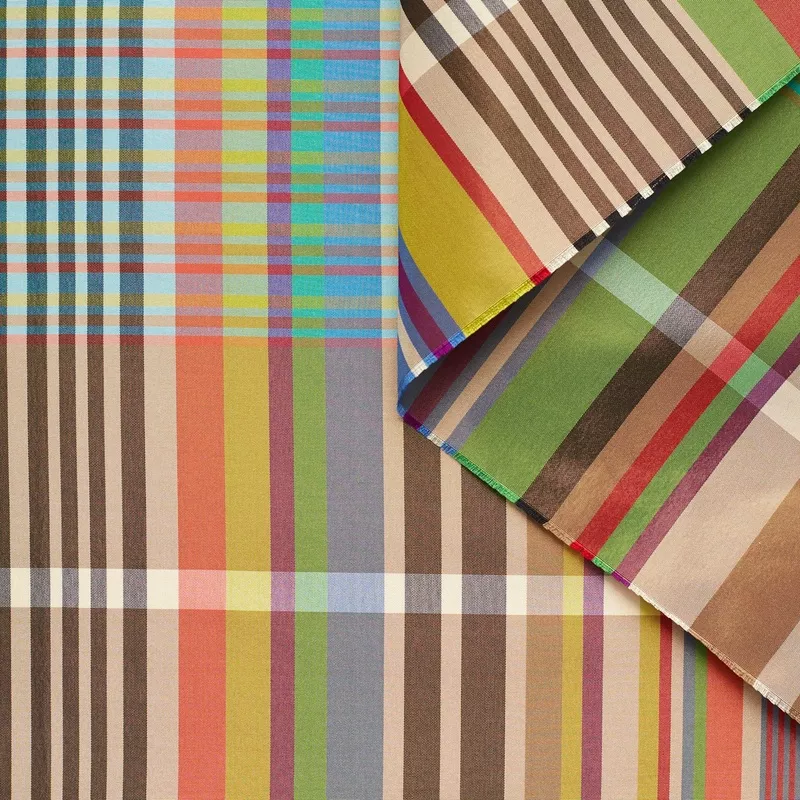 t23m04444-shiny-madras-silk-taffeta-pinecone T23M04444 | Shiny Madras Silk Taffeta Pinecone