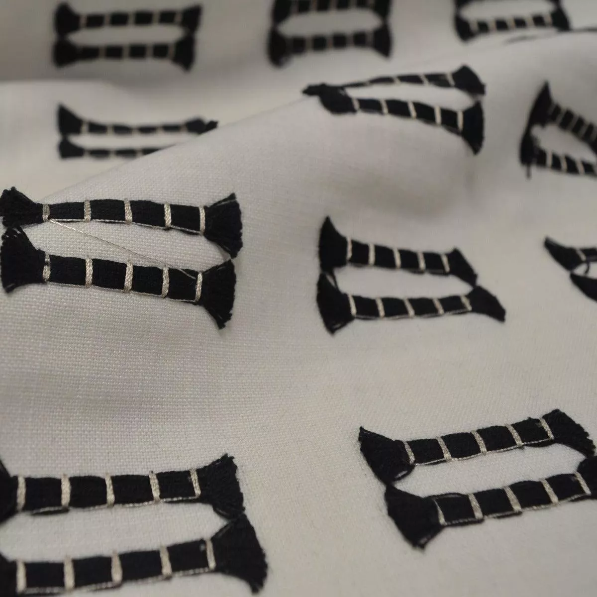 tassel-emb-tuxedo-waverly-fabric Tassel EMB Tuxedo Waverly Fabric