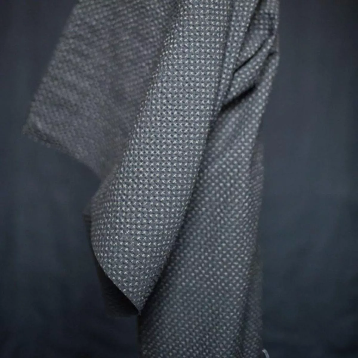 tottorri-cross-black-seersucker Tottorri Cross Black – Seersucker