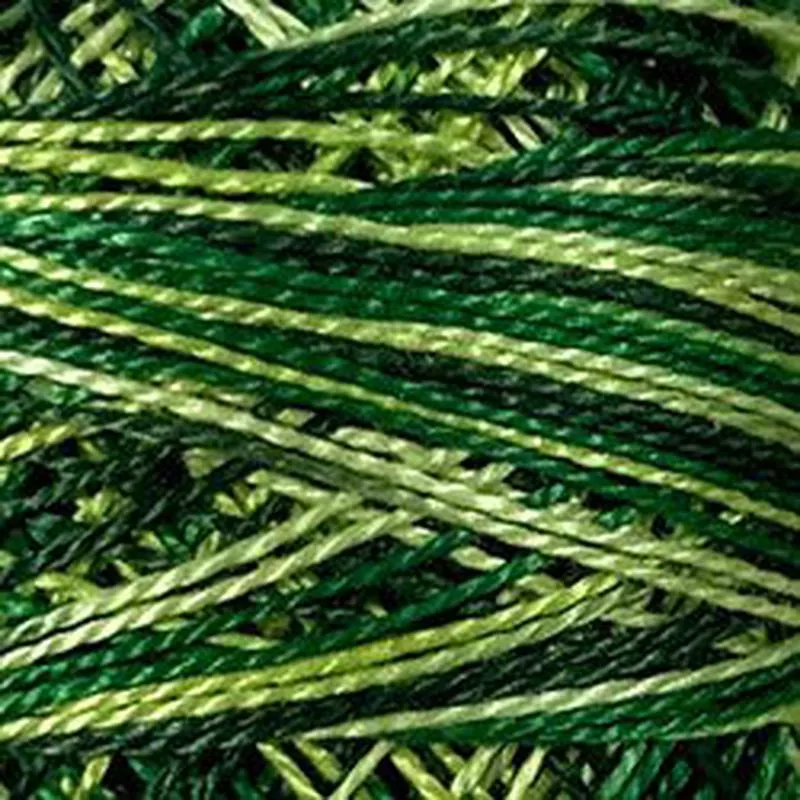 Valdani 12wt Variegated M26 – Green Grass