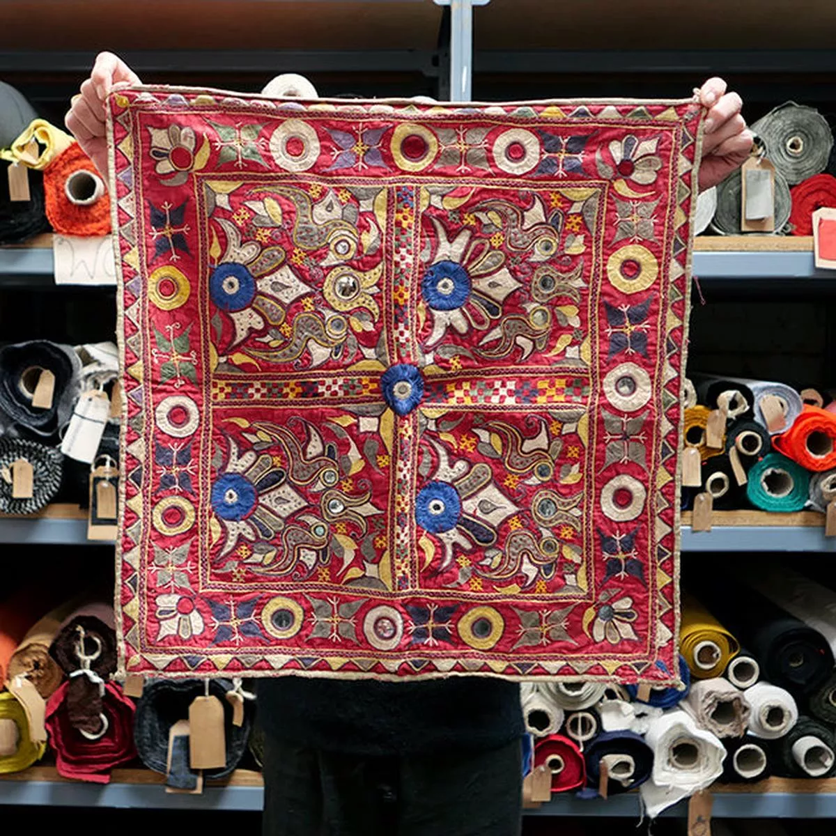 vintage-textiles-hoopoe Vintage Textiles Hoopoe